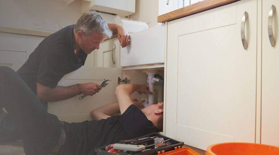 Professional burst pipe repair services in Meadowlands, MN